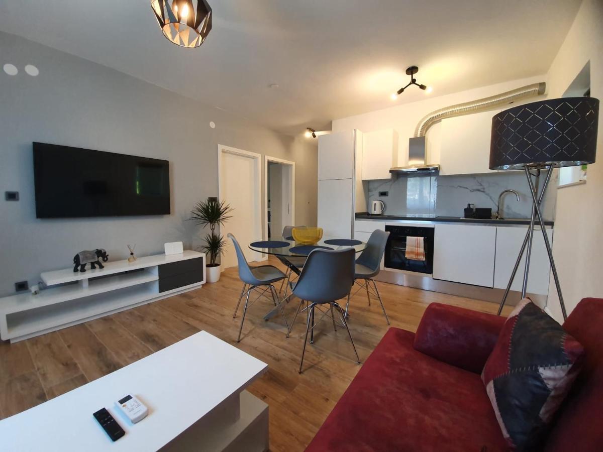 Apartman Oneum Omiš Eksteriør bilde
